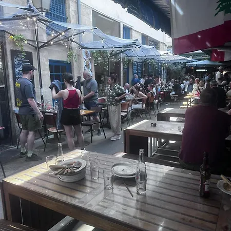 élégant 2 Pièces, Rue Du Temple, Calme, 100m Métro République Appartamento *