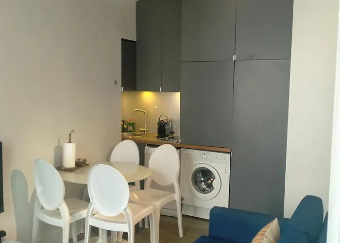 Elegant 2 Pieces, Rue Du Temple, Calme, 100m Metro Republique Appartement Parijs